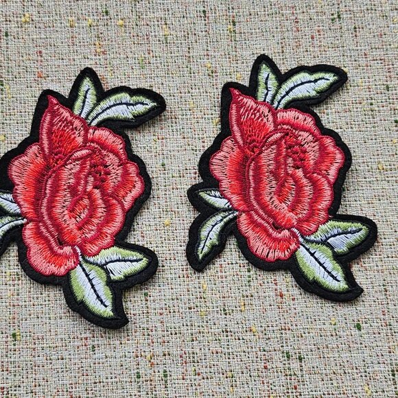 Iron On Patch Red Flower Patches for Clothes Jacket Jeans Embroidery Lot of 2 - Picture 4 of 8